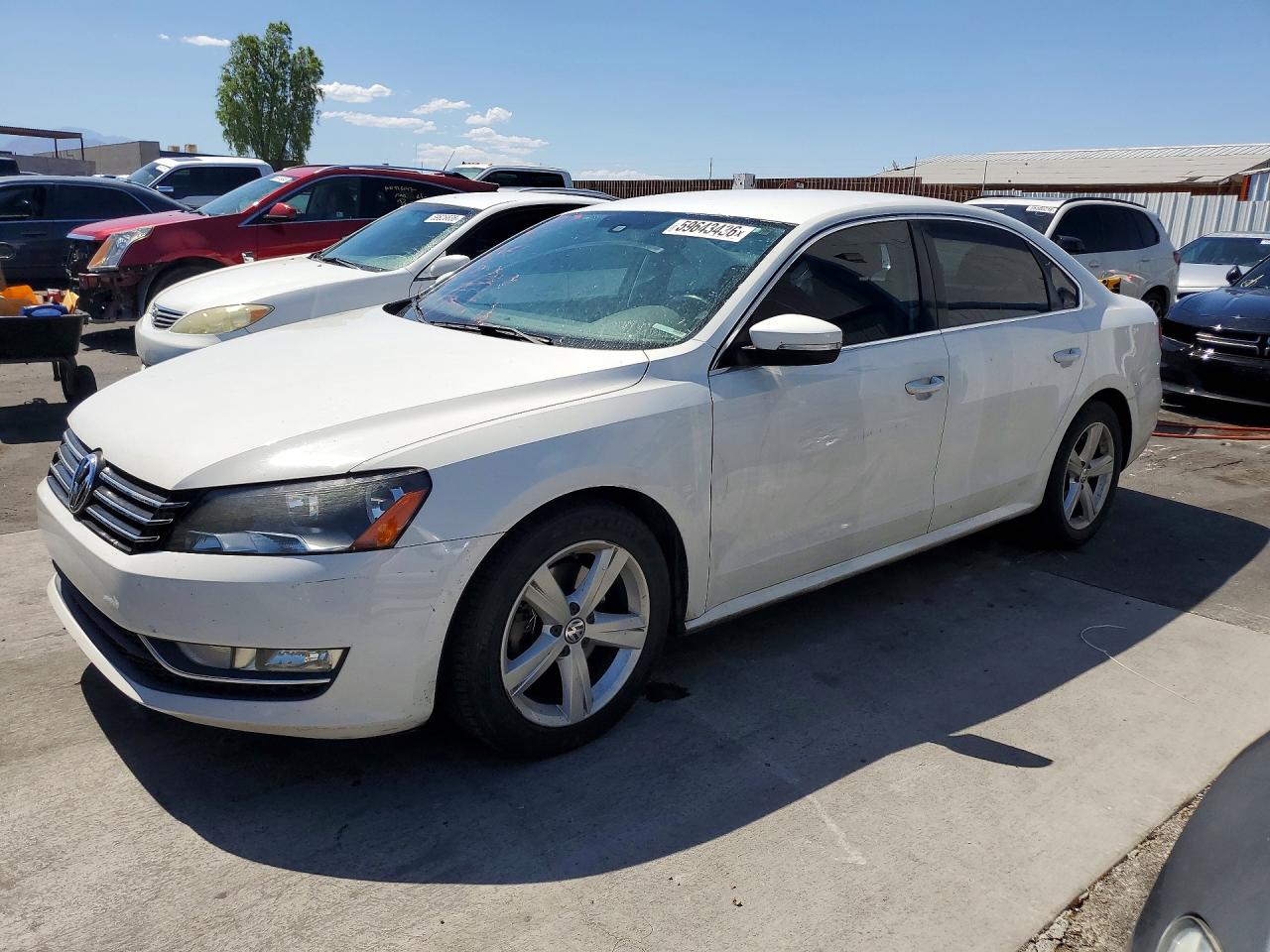 2015 VOLKSWAGEN PASSAT S | 1VWAT7A33FC085630 | UPCARS