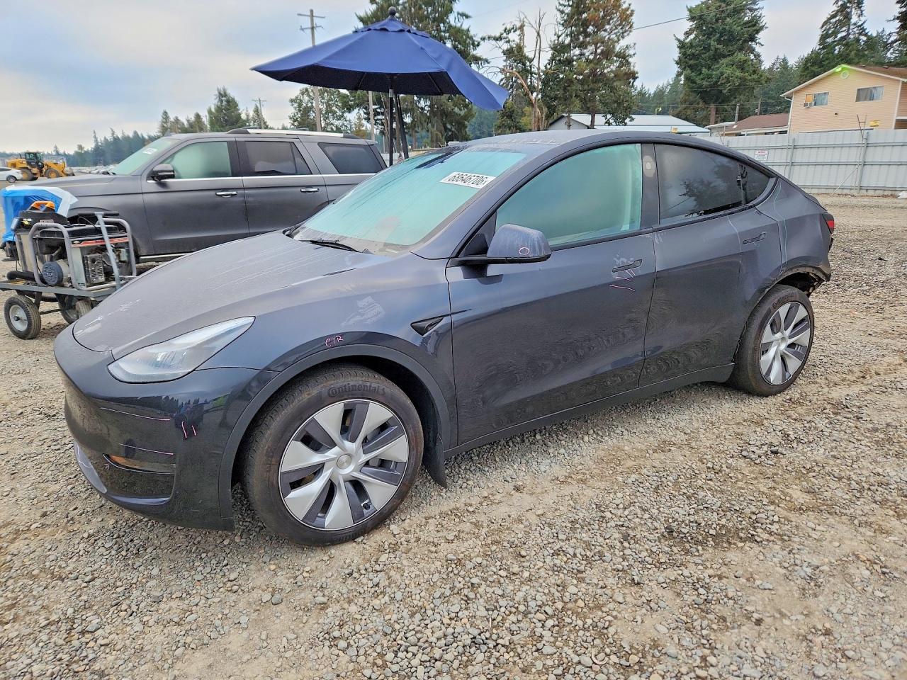 2024 TESLA MODEL Y | 7SAYGAEE4RF986398 | UPCARS