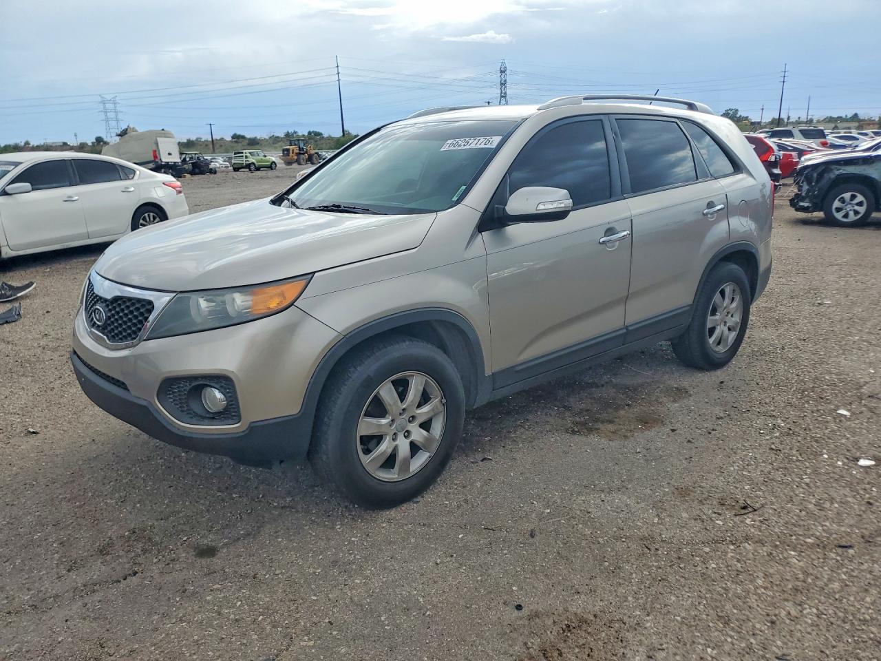 2013 KIA SORENTO LX | 5XYKT3A63DG400512 | UPCARS