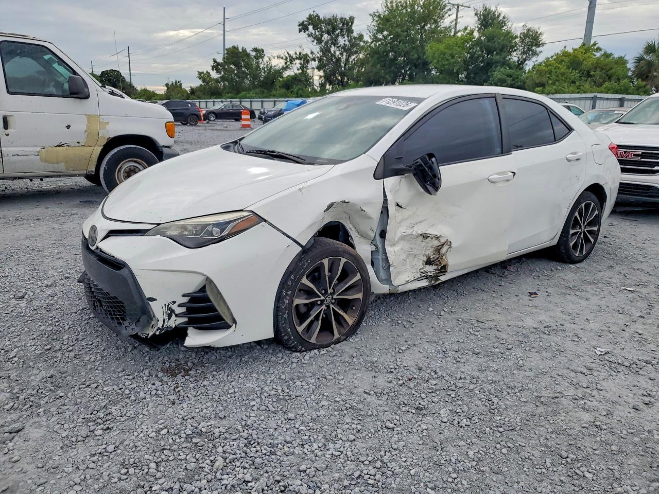 2017 TOYOTA COROLLA SE | 5YFBURHE7HP698805 | UPCARS