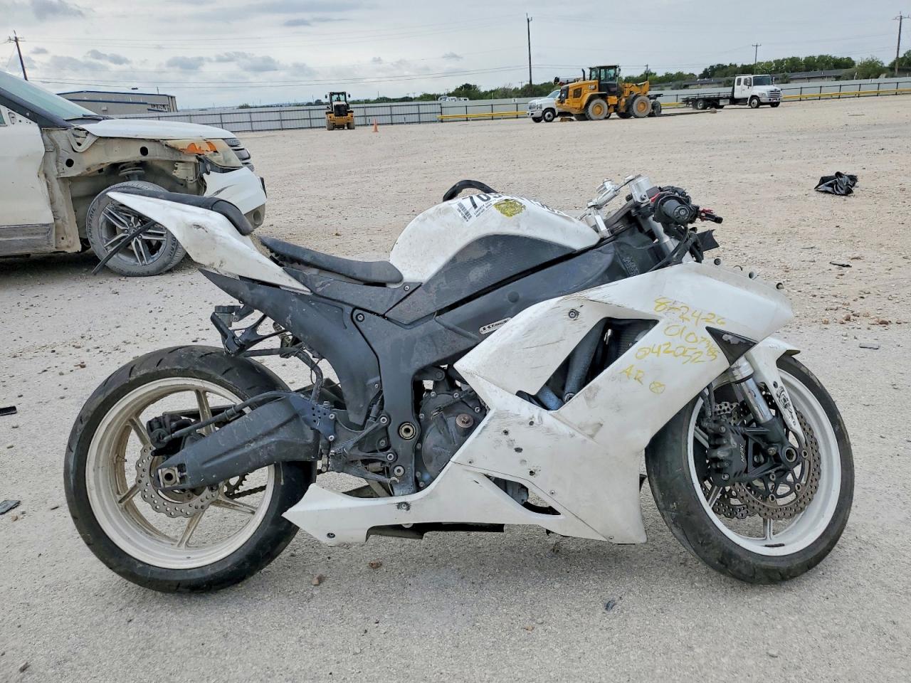 2008 KAWASAKI ZX P | JKAZX4P168A042052 | UPCARS