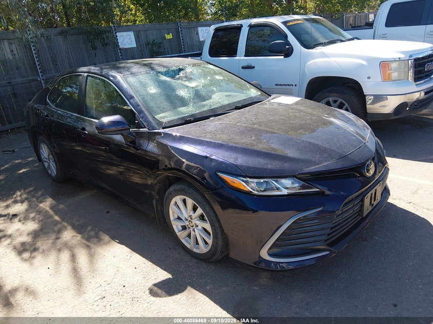 2022 TOYOTA CAMRY LE | 4T1C11AK1NU632761 | UPCARS