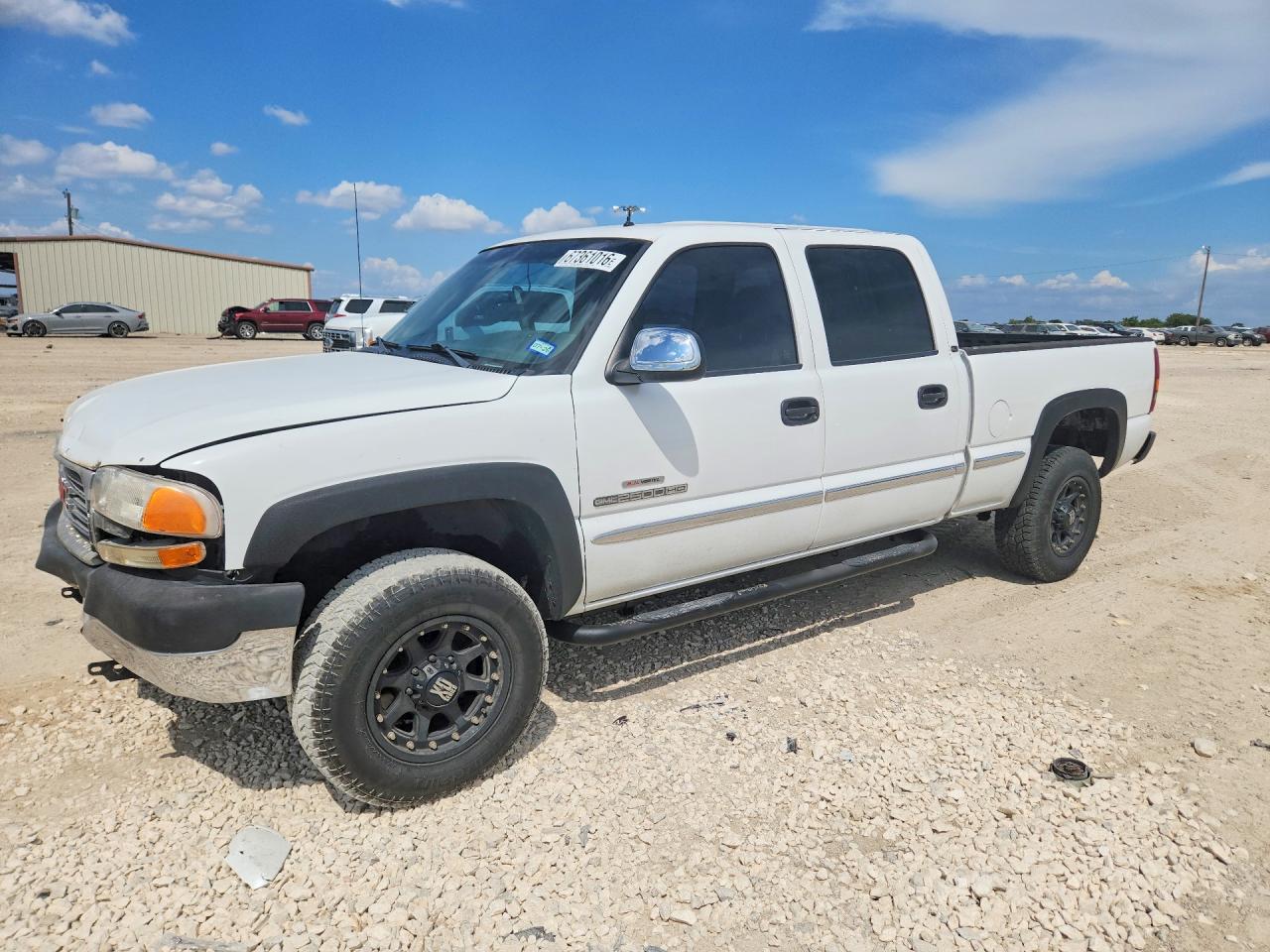 2001 GMC SIERRA C2500 HEAVY DUTY | 1GTHC23G21F166100 | UPCARS