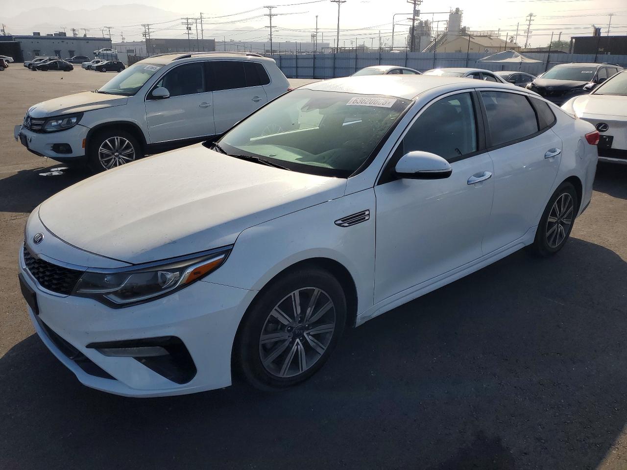 2019 KIA OPTIMA LX | 5XXGT4L31KG352878 | UPCARS