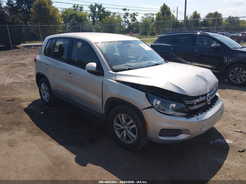 2013 VOLKSWAGEN TIGUAN S | WVGAV3AXXDW596204 | UPCARS