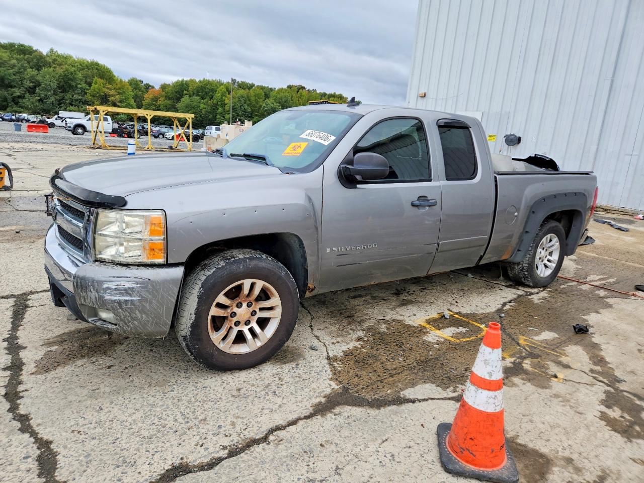 2008 CHEVROLET SILVERADO K1500 | 2GCEK19J781293574 | UPCARS