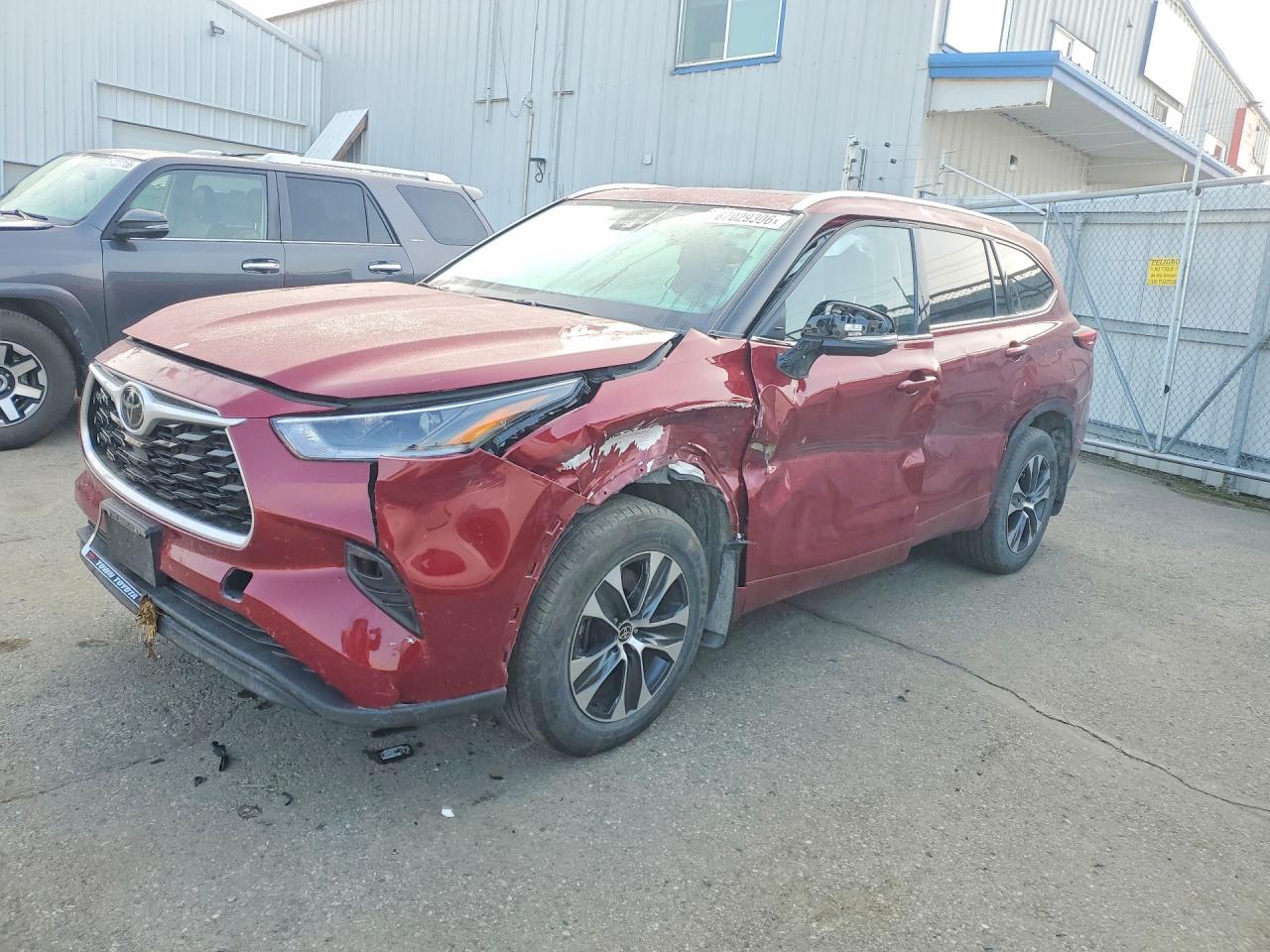 2021 TOYOTA HIGHLANDER XLE | 5TDGZRBHXMS547257 | UPCARS