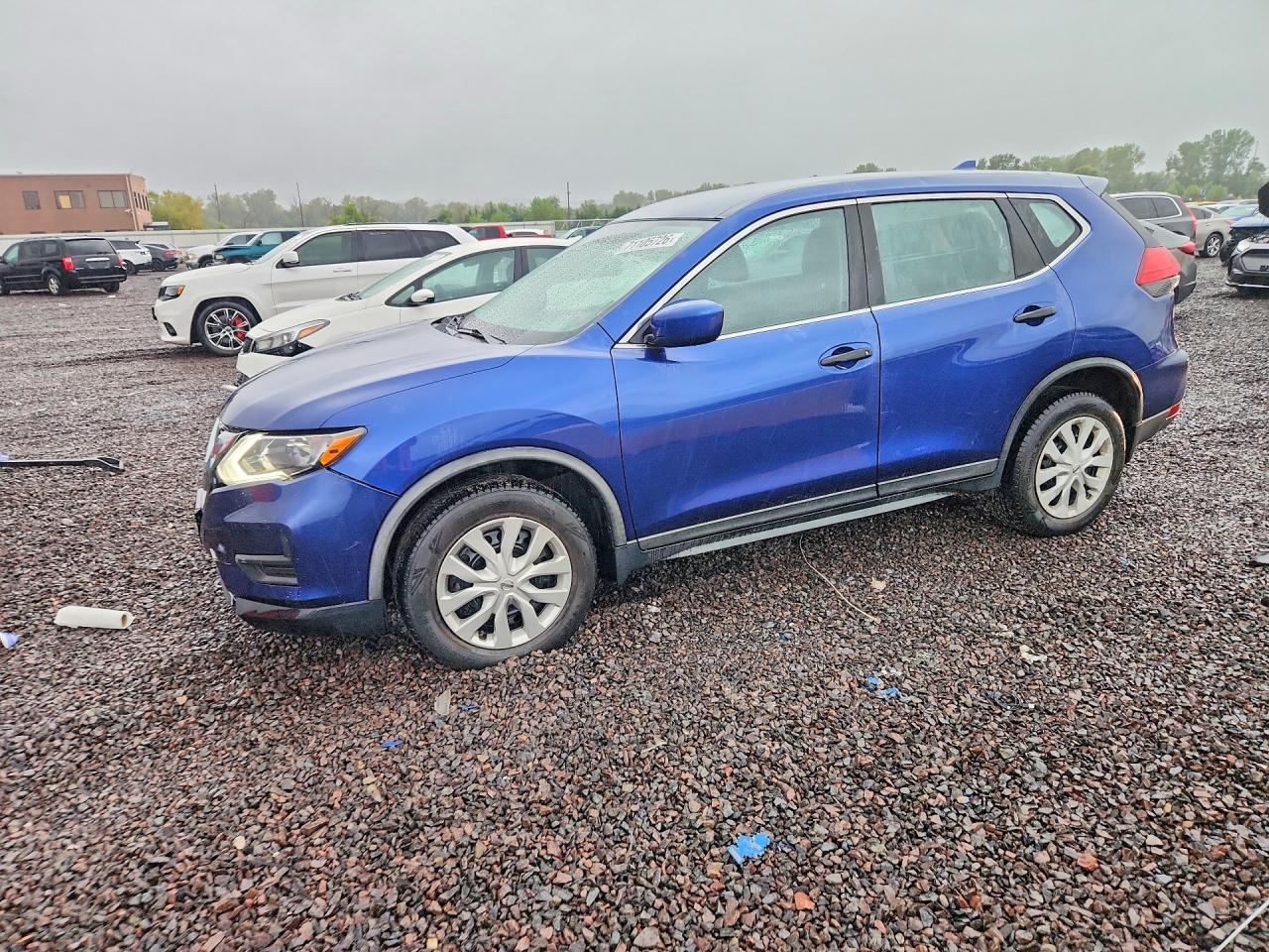 2017 NISSAN ROGUE S | KNMAT2MV6HP591385 | UPCARS