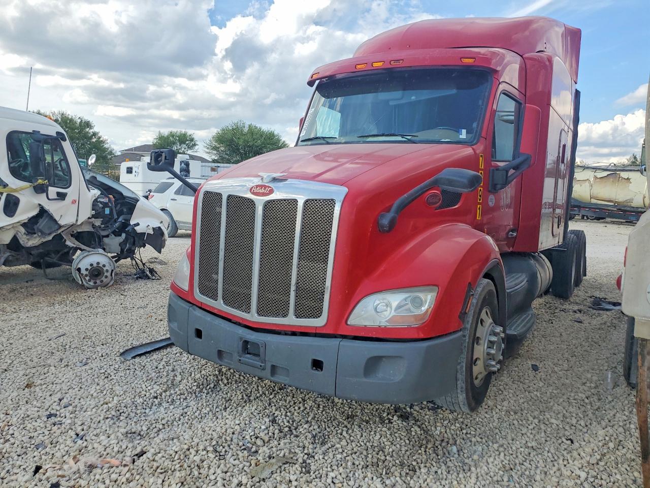 2016 PETERBILT ALL OTHER | 1XPBDP9X2GD297991 | UPCARS