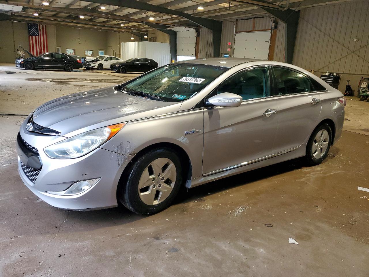 2011 HYUNDAI SONATA HYBRID | KMHEC4A43BA006230 | UPCARS