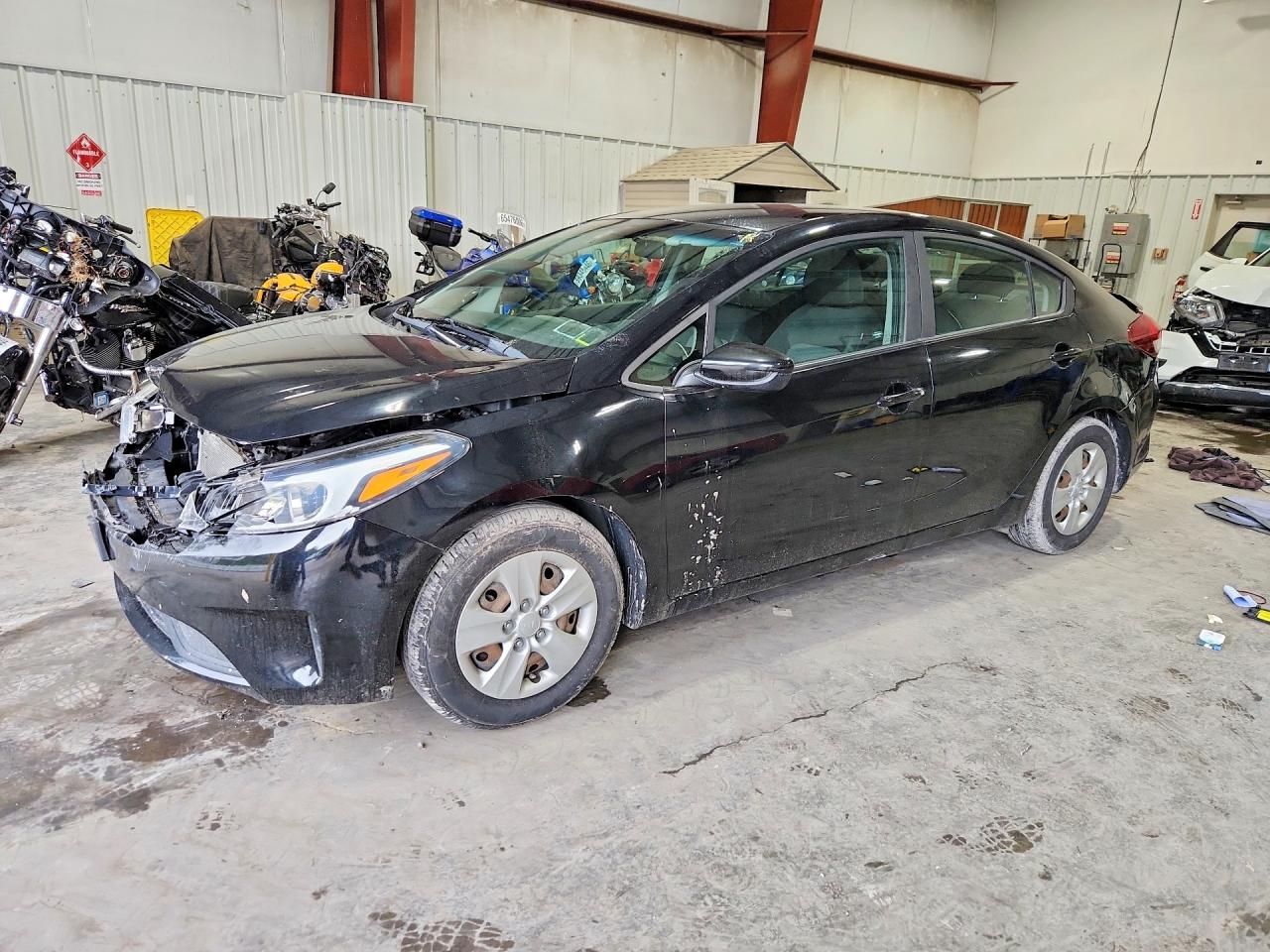 2017 KIA FORTE LX | 3KPFK4A76HE087929 | UPCARS