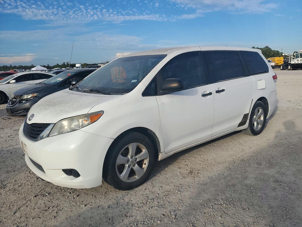 2011 TOYOTA SIENNA BASE 7-PASSENGER | 5TDKA3DC4BS005889 | UPCARS