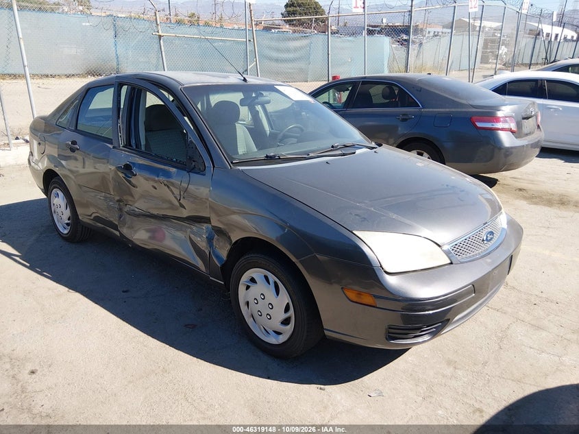 2006 FORD FOCUS ZX4 | 1FAFP34N56W106985 | UPCARS