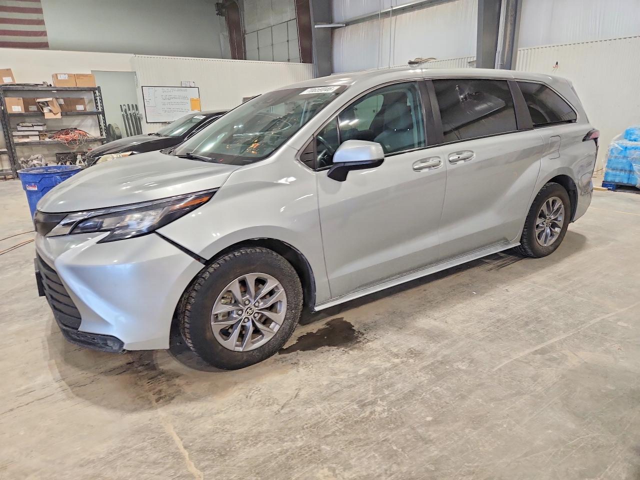 2022 TOYOTA SIENNA LE | 5TDKSKFC4NS066040 | UPCARS