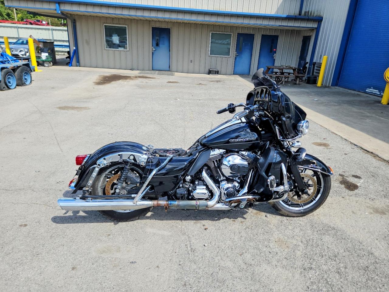 2015 HARLEY-DAVIDSON FL ULTRA LIMITED LOW | 1HD1KKL13FB627947 | UPCARS
