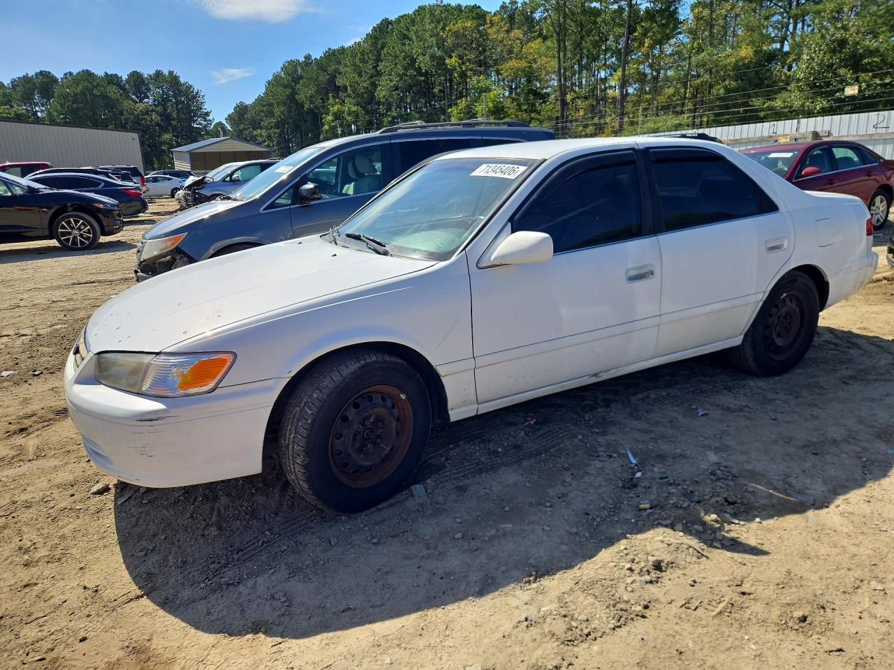 2000 TOYOTA CAMRY LE | 4T1BG22K8YU977692 | UPCARS