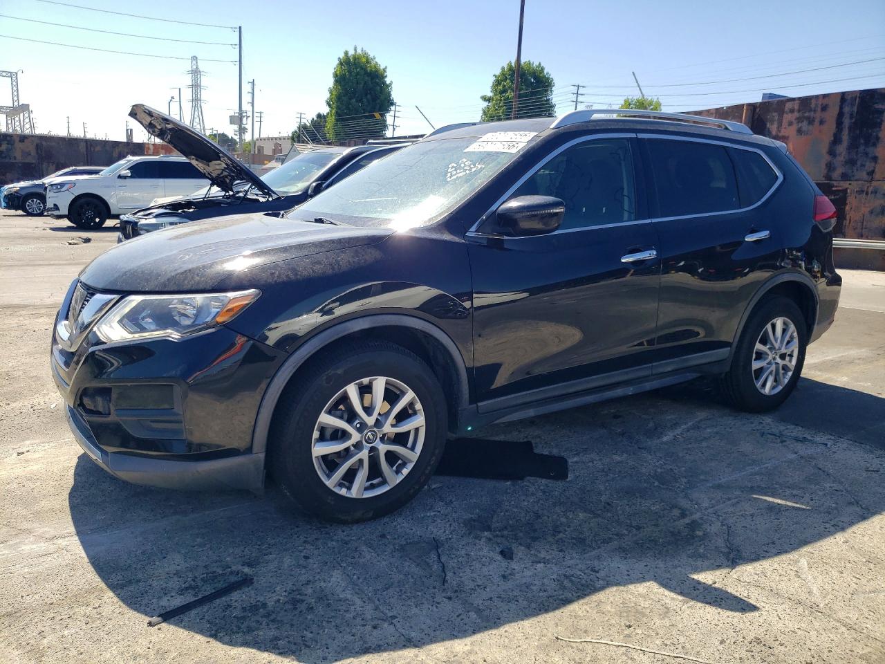2017 NISSAN ROGUE SV | KNMAT2MT0HP588299 | UPCARS