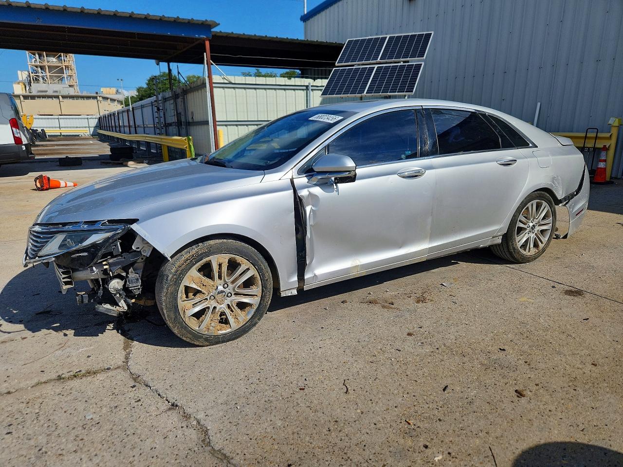 2016 LINCOLN MKZ | 3LN6L2GK5GR633636 | UPCARS