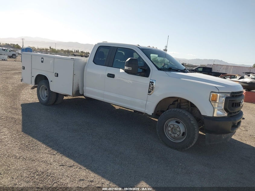 2022 FORD F-350 CHASSIS XL | 1FD8X3H61NEC27776 | UPCARS
