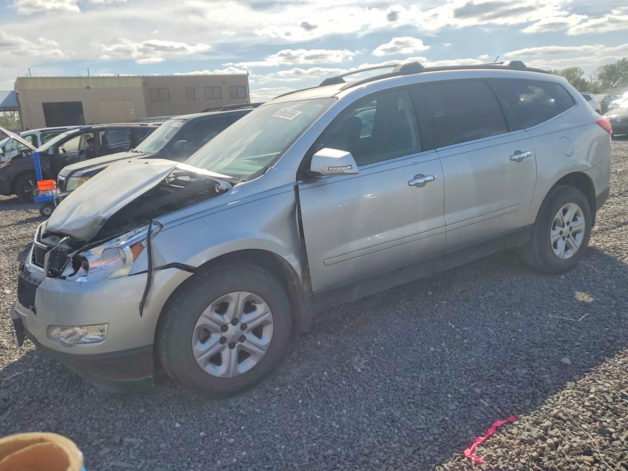 2011 CHEVROLET TRAVERSE LT | 1GNKVGED2BJ130817 | UPCARS