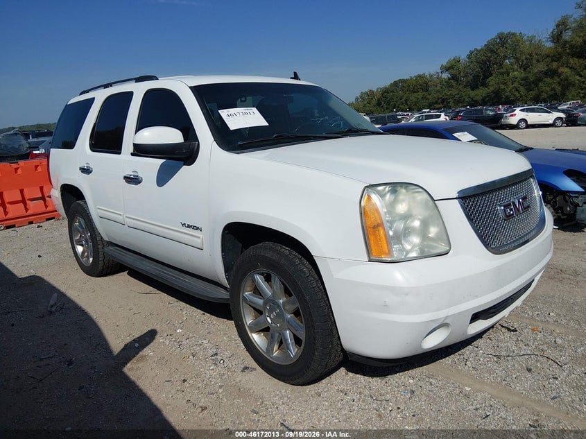 2011 GMC YUKON SLE | 1GKS2AE02BR228456 | UPCARS