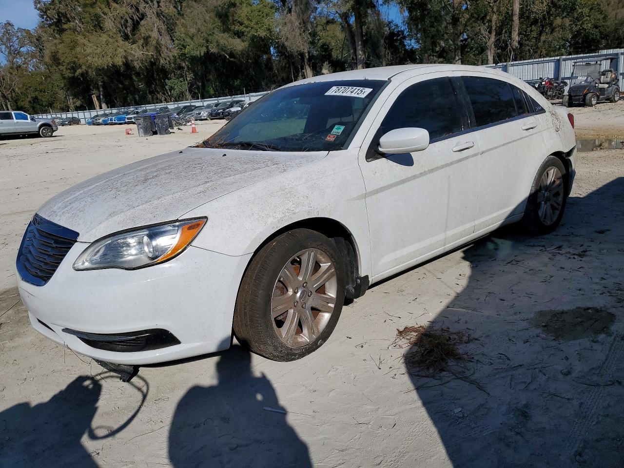2014 CHRYSLER 200 LX | 1C3CCBAB8EN123656 | UPCARS