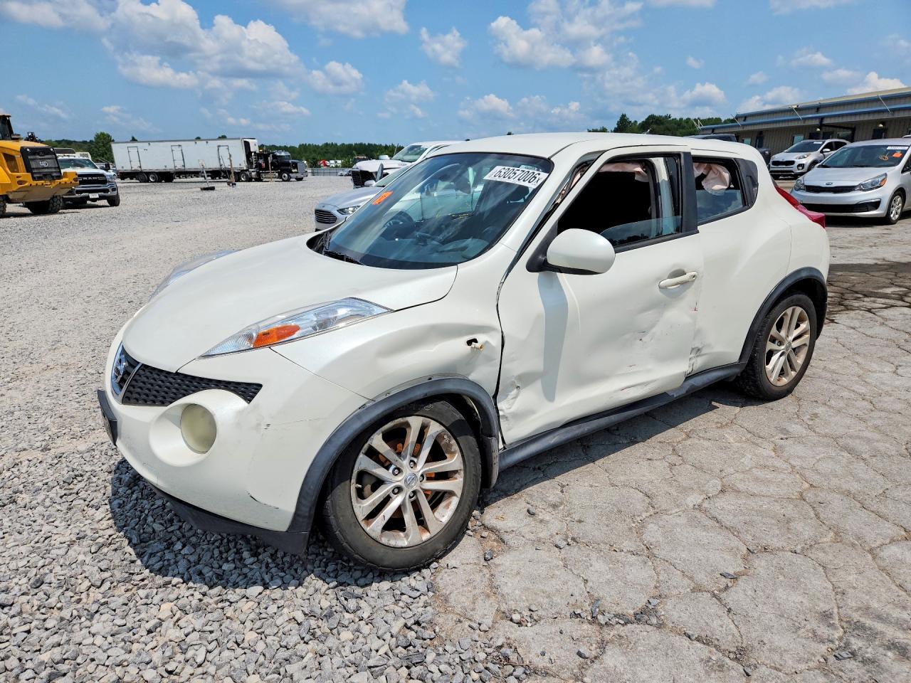2013 NISSAN JUKE S | JN8AF5MR2DT210682 | UPCARS