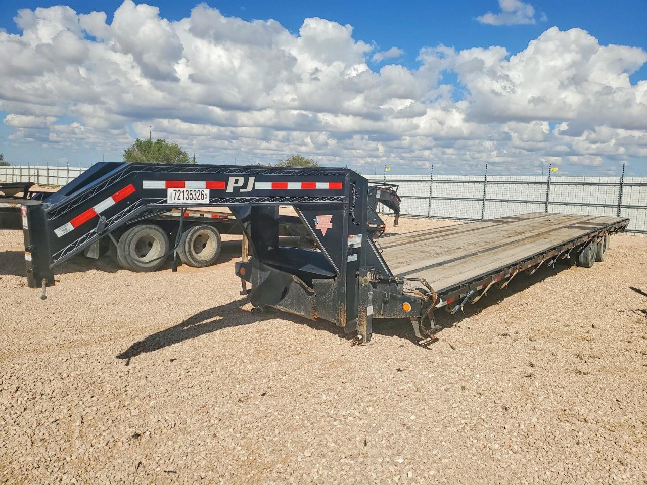 2021 PJ TRAILER - FLATBED | 4P5LD402XM1360800 | UPCARS