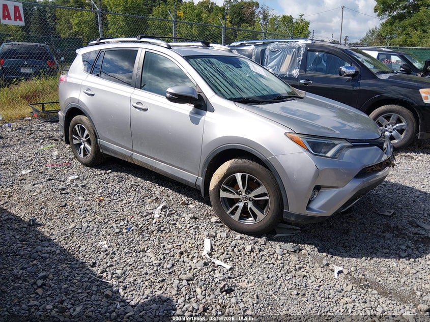 2018 TOYOTA RAV4 XLE | 2T3RFREV5JW709633 | UPCARS