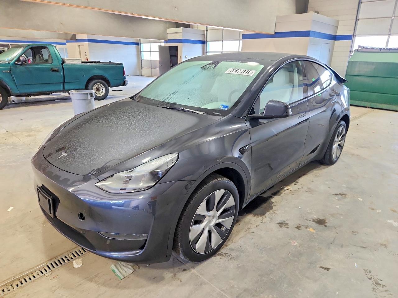 2024 TESLA MODEL Y | 7SAYGDEE1RA224418 | UPCARS