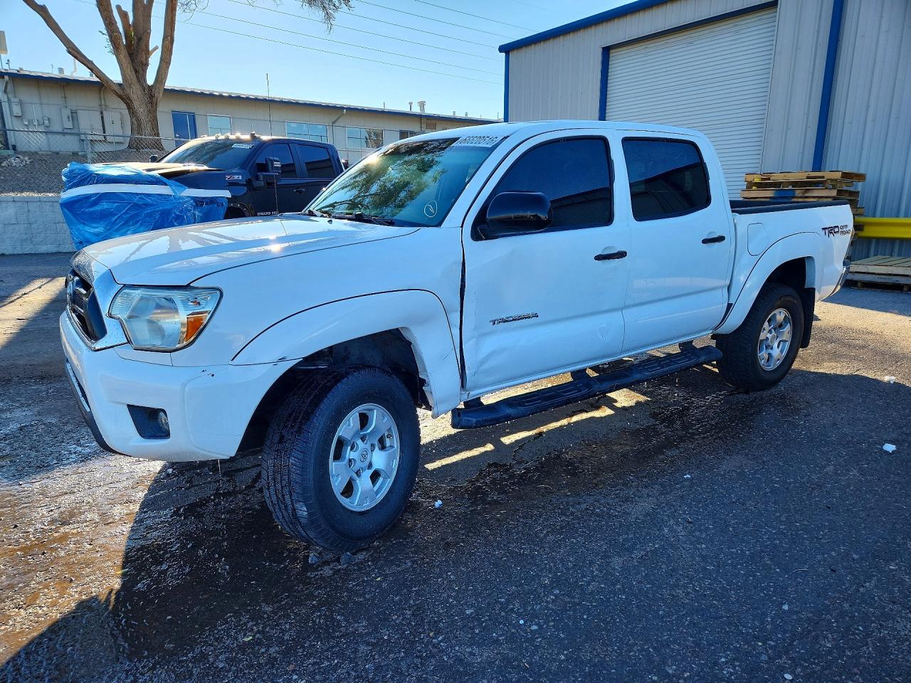 2015 TOYOTA TACOMA V6 | 3TMLU4EN1FM204342 | UPCARS