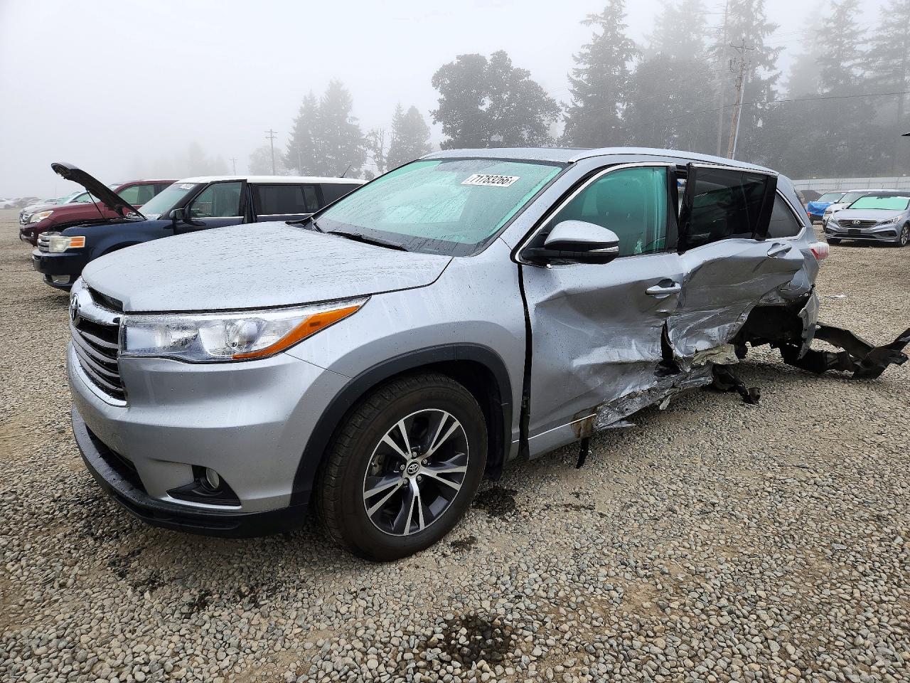 2016 TOYOTA HIGHLANDER XLE | 5TDJKRFH4GS273126 | UPCARS