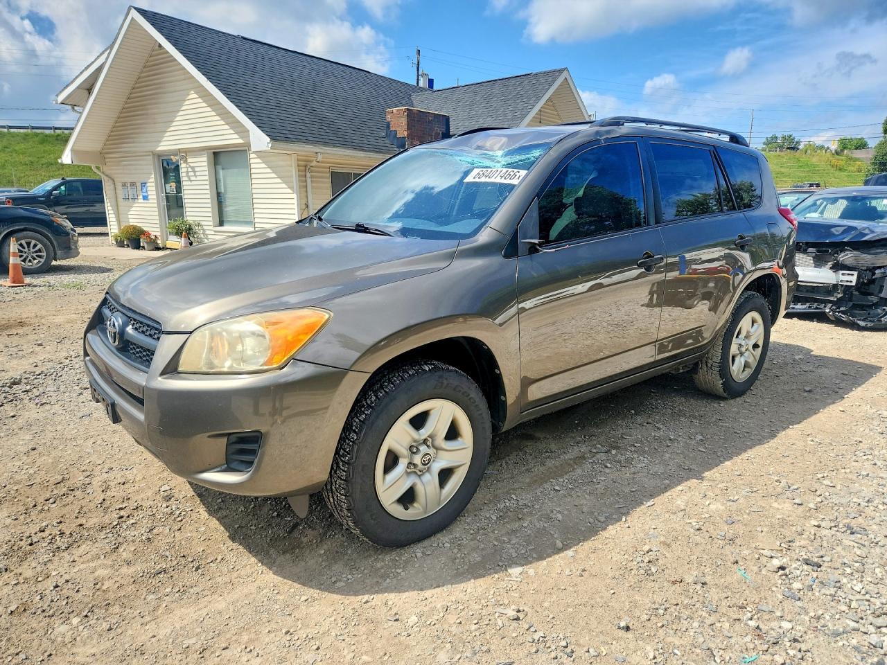 2011 TOYOTA RAV4 BASE | JTMBF4DV8B5040868 | UPCARS