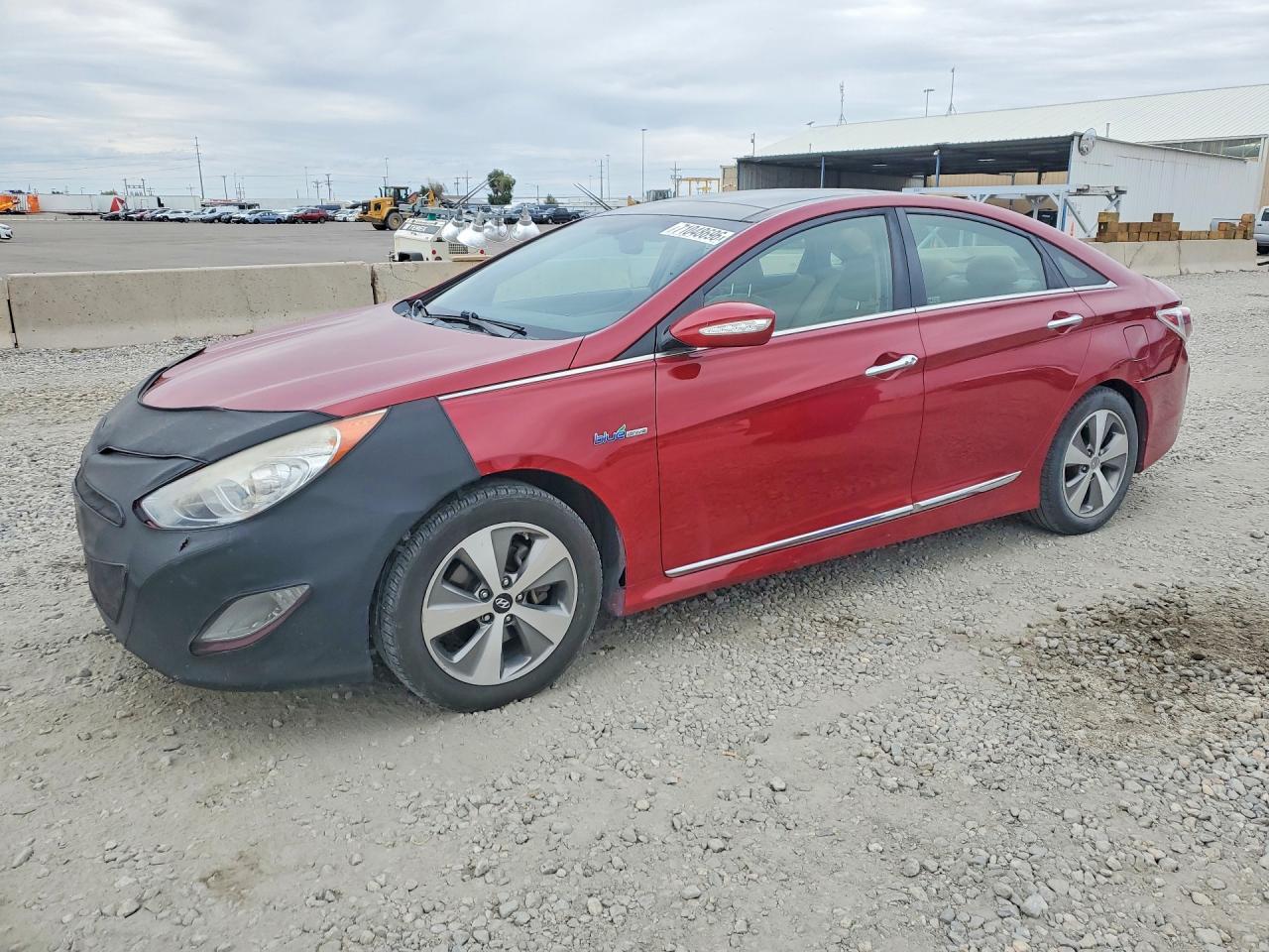2011 HYUNDAI SONATA HYBRID | KMHEC4A41BA015640 | UPCARS