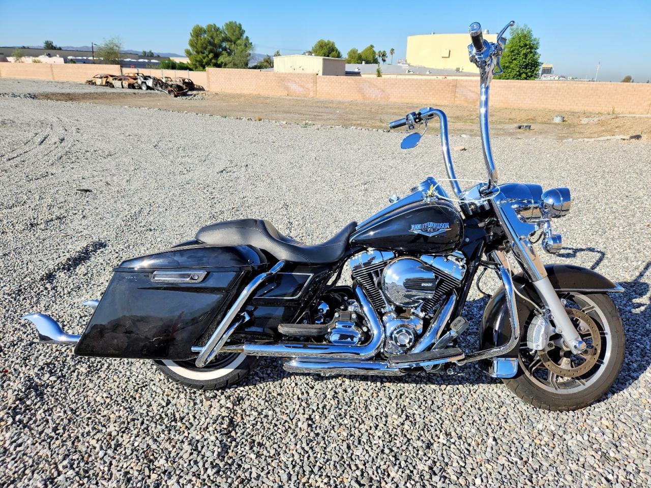 2016 HARLEY-DAVIDSON FL ROAD KING | 1HD1FBM36GB684178 | UPCARS