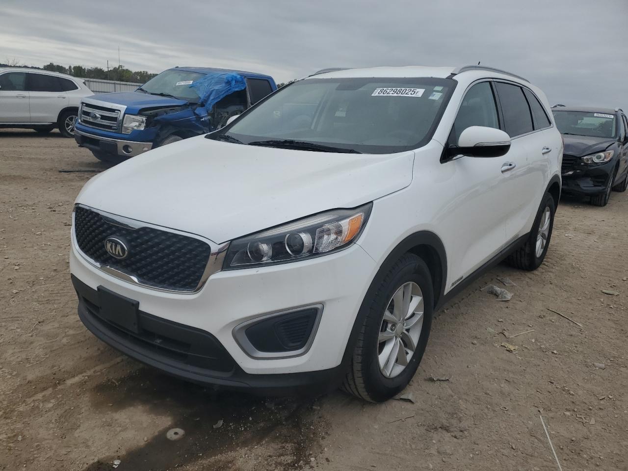2017 KIA SORENTO LX V6 | 5XYPGDA5XHG209599 | UPCARS