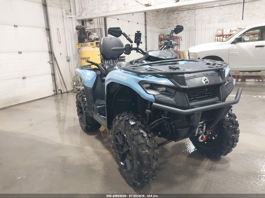 2025 CAN-AM OUTLANDER MA XT 700 | 3JB3PA545SJ000834 | UPCARS