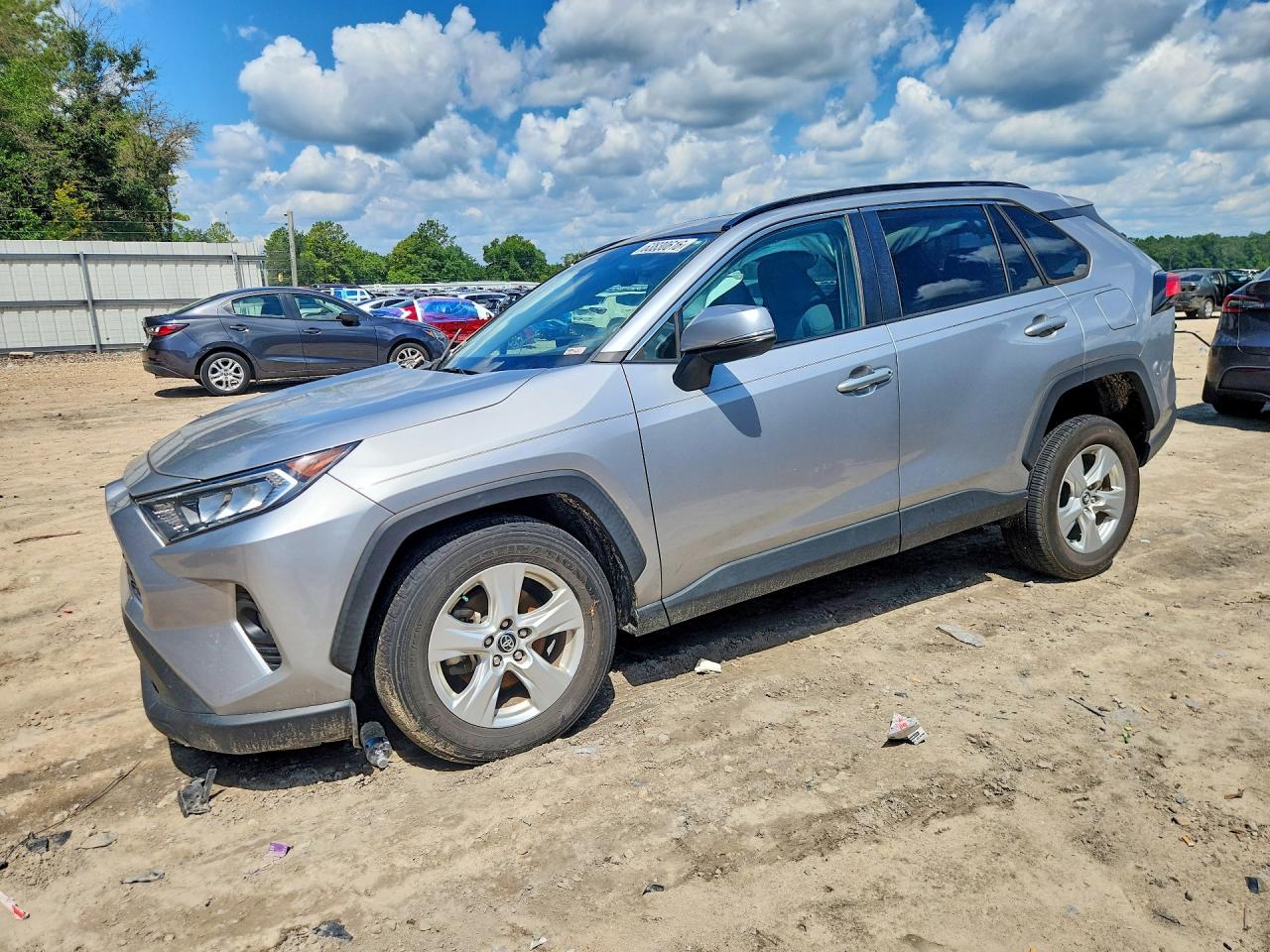 2021 TOYOTA RAV4 XLE | 2T3W1RFV3MC086440 | UPCARS