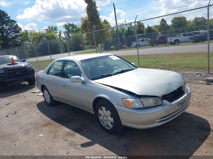 2001 TOYOTA CAMRY LE | JT2BG22K610595817 | UPCARS