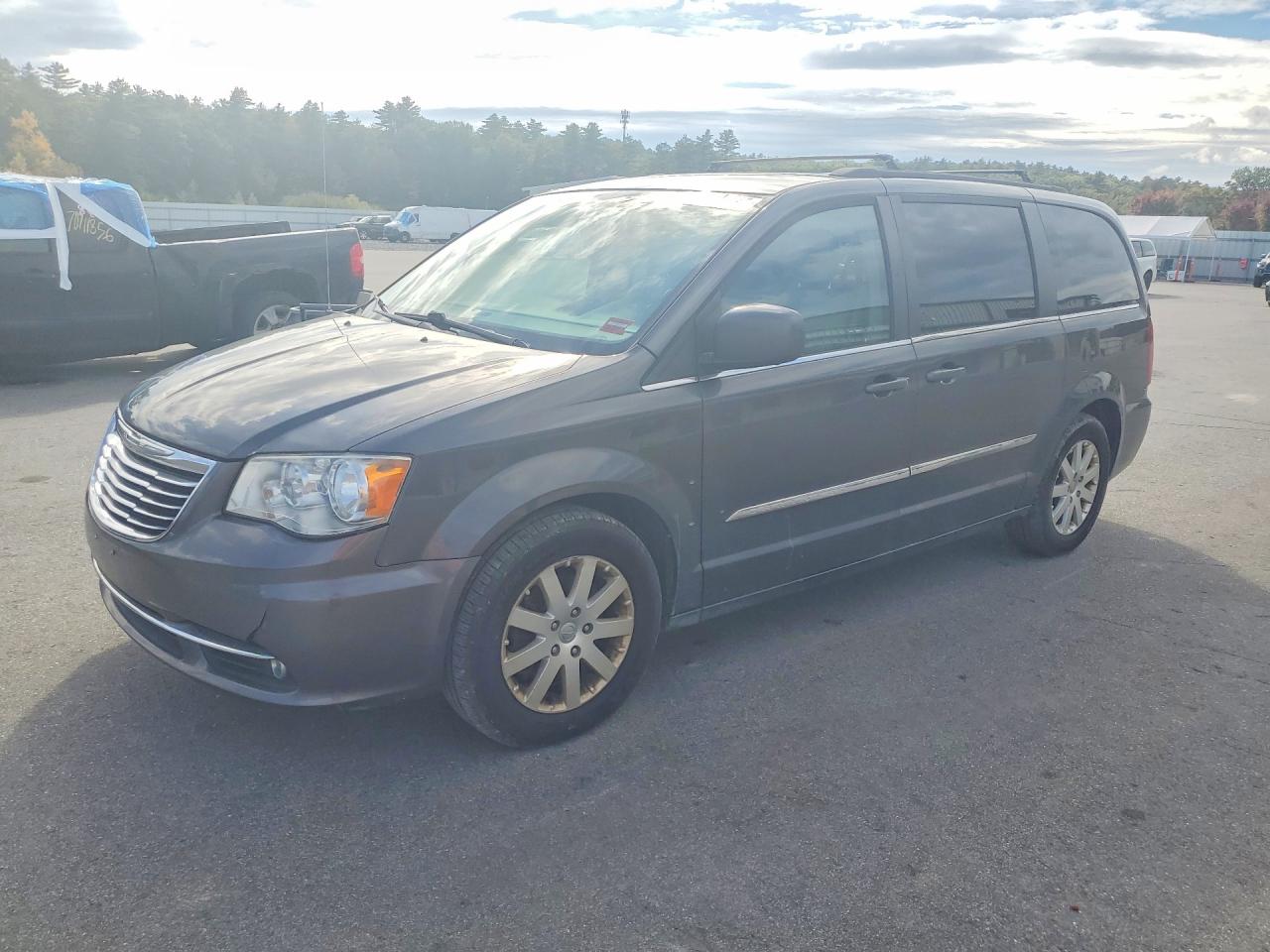 2015 CHRYSLER MINIVAN TOURING | 2C4RC1BG5FR617813 | UPCARS