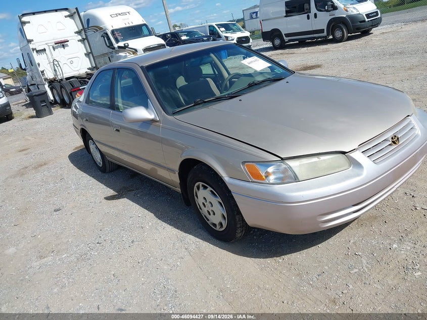 1998 TOYOTA CAMRY LE | JT2BG22K5W0137466 | UPCARS