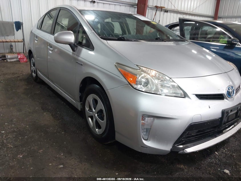 2015 TOYOTA PRIUS TWO | JTDKN3DU6F1884635 | UPCARS