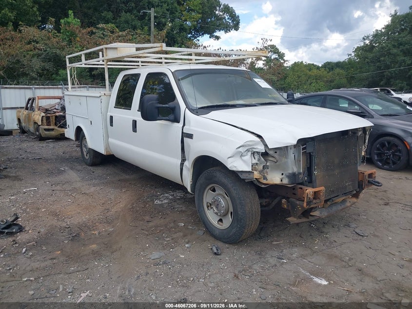 2006 FORD F-350 WITH SERVICE BED LARIAT/XL/XLT | 1FTWW30596EA10446 | UPCARS