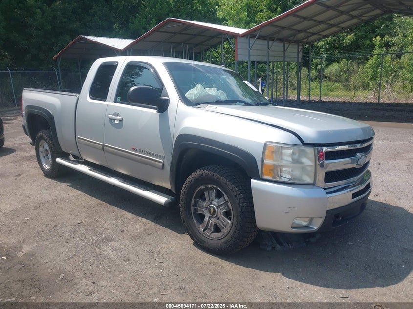 2011 CHEVROLET SILVERADO 1500 LT | 1GCRKSE36BZ177165 | UPCARS