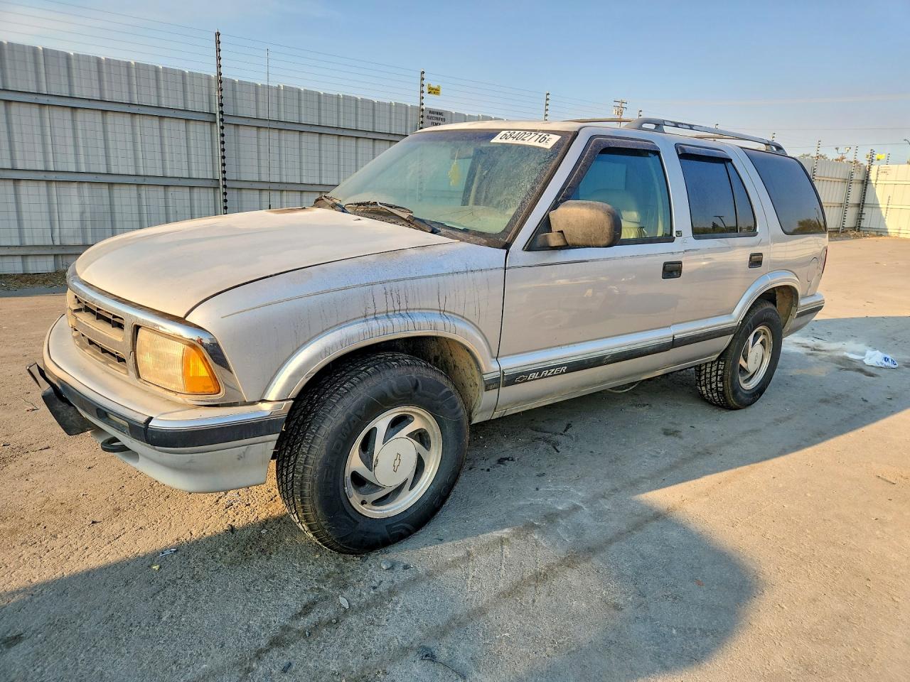 1996 CHEVROLET BLAZER | 1GNDT13W4T2183692 | UPCARS
