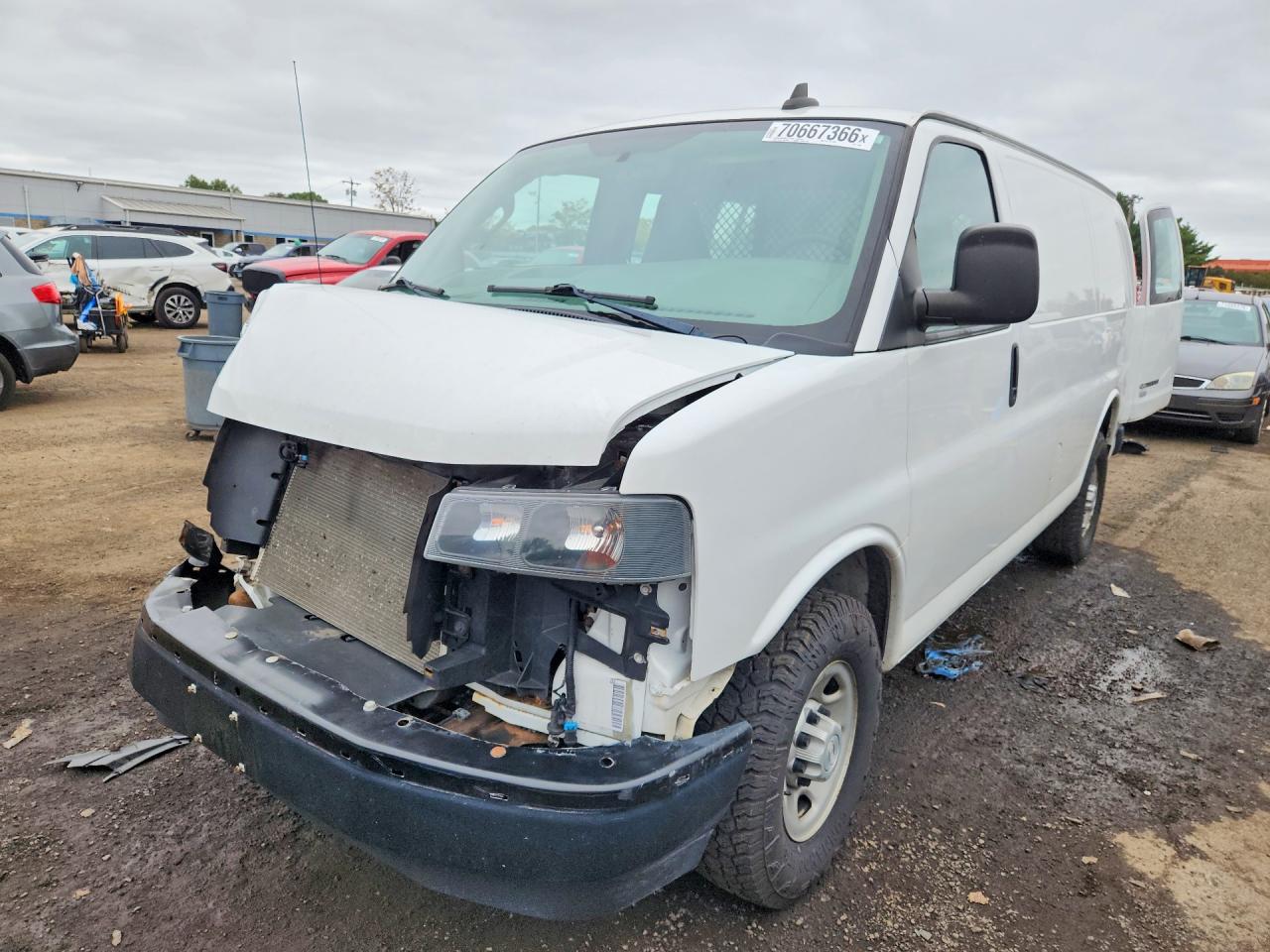 2019 CHEVROLET EXPRESS | 1GCZGGFP8K1174069 | UPCARS