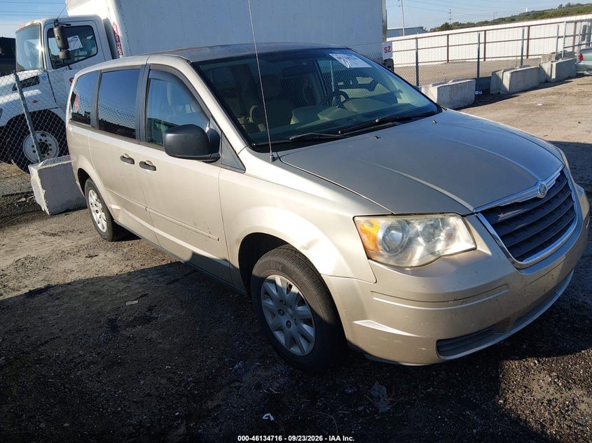 2008 CHRYSLER TOWN & COUNTRY LX | 2A8HR44HX8R734784 | UPCARS