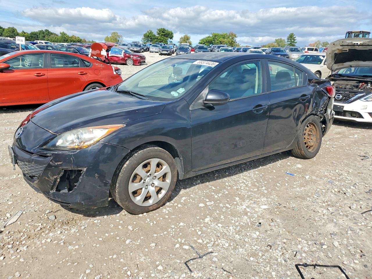 2011 MAZDA 3 I | JM1BL1UF9B1404688 | UPCARS