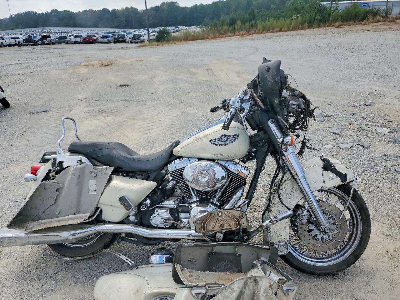 2003 HARLEY-DAVIDSON FL | 1HD1FFW153Y640618 | UPCARS