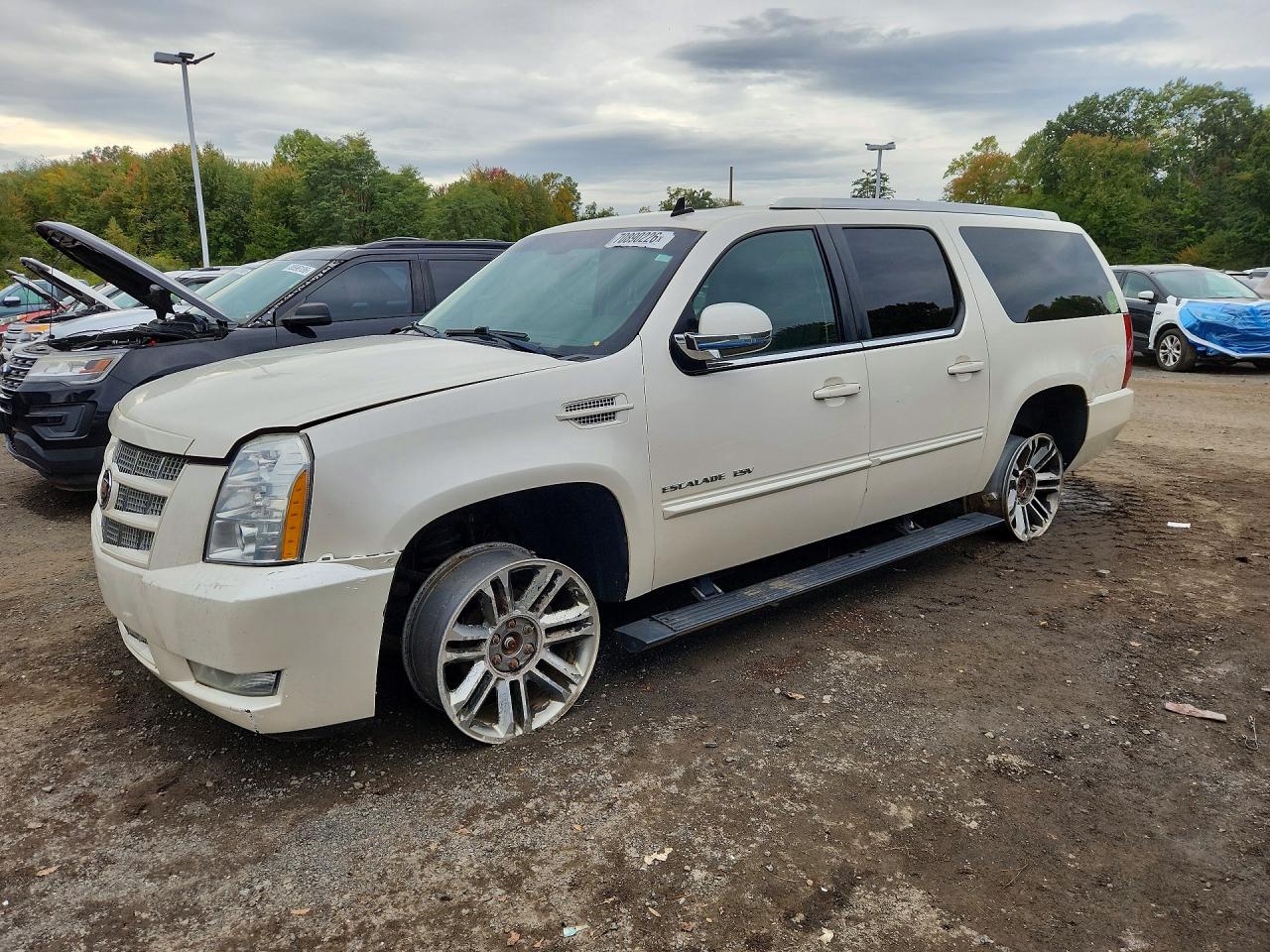 2013 CADILLAC ESCALAD ESV PREMIUM | 1GYS4JEF7DR166589 | UPCARS